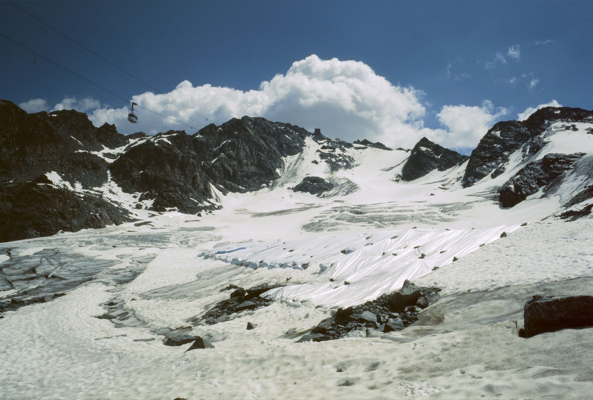 Bache sur le Glacier de Tortin