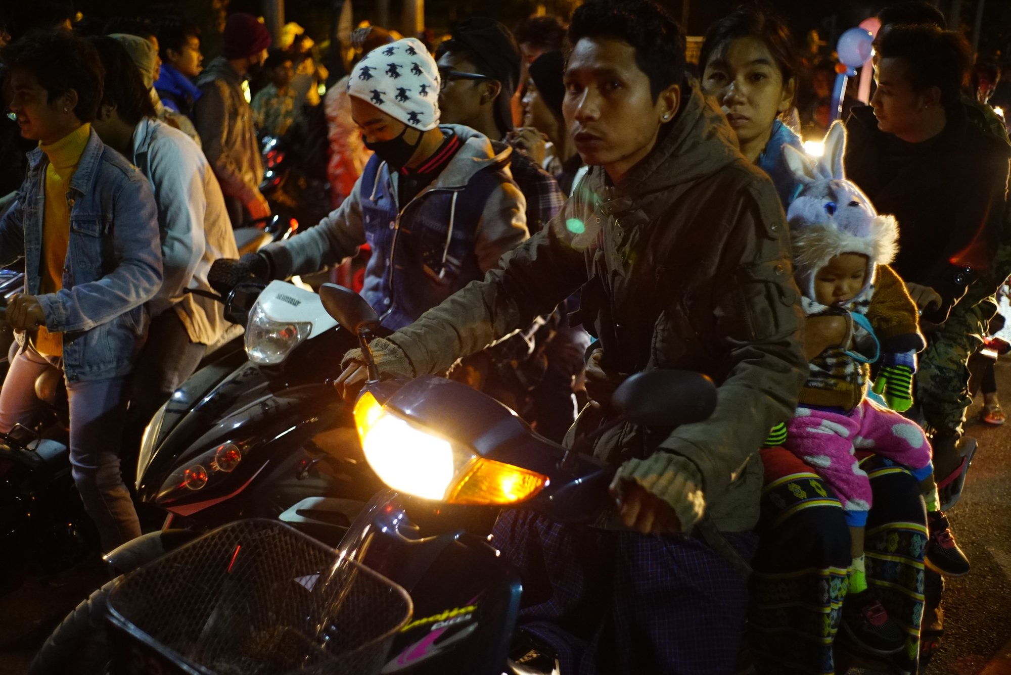 New Year in Mandalay, image 9