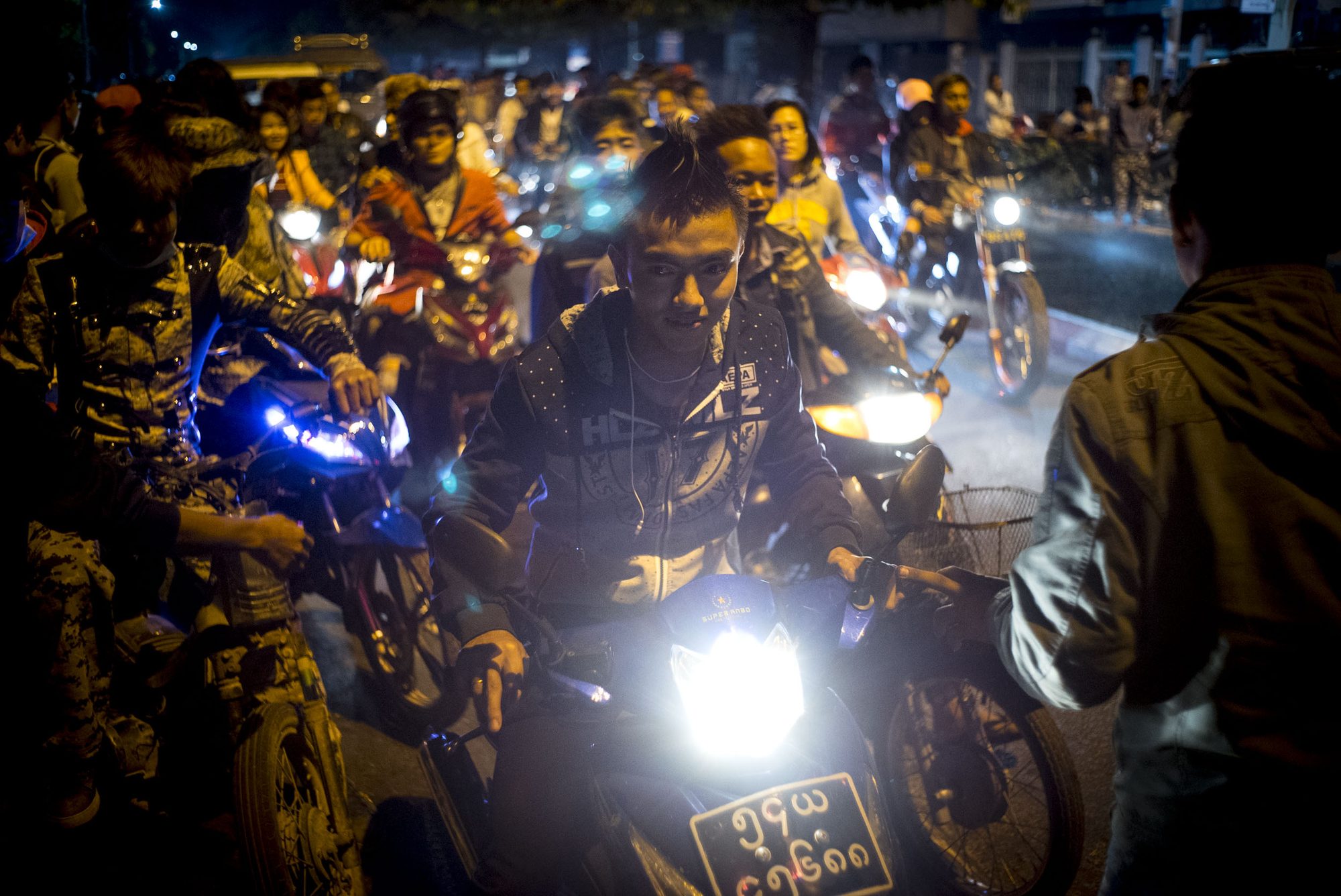 New Year in Mandalay, image 15