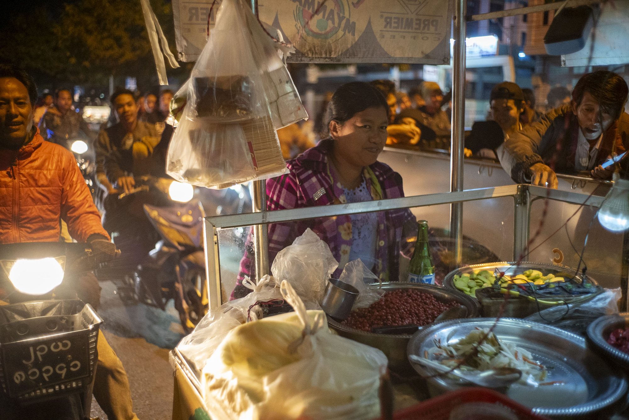 New Year in Mandalay, image 12
